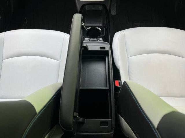 プリウス Ｓツーリングセレクション　純正エアロ／保証書／純正　９インチ　ＳＤナビ／シートヒーター／ヘッドランプ　ＬＥＤ／ＥＴＣ／ＥＢＤ付ＡＢＳ／横滑り防止装置／アイドリングストップ／フルセグＴＶ／エアバッグ　運転席　フルエアロ（39枚目）