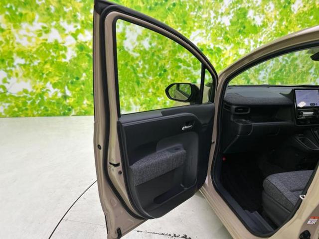 シエンタ ハイブリッドＺ　保証書／ディスプレイオーディオ＋ナビ１０インチ／衝突安全装置／両側電動スライドドア／車線逸脱防止支援システム／ヘッドランプ　ＬＥＤ／ＥＴＣ／ＥＢＤ付ＡＢＳ／横滑り防止装置　衝突被害軽減システム（23枚目）