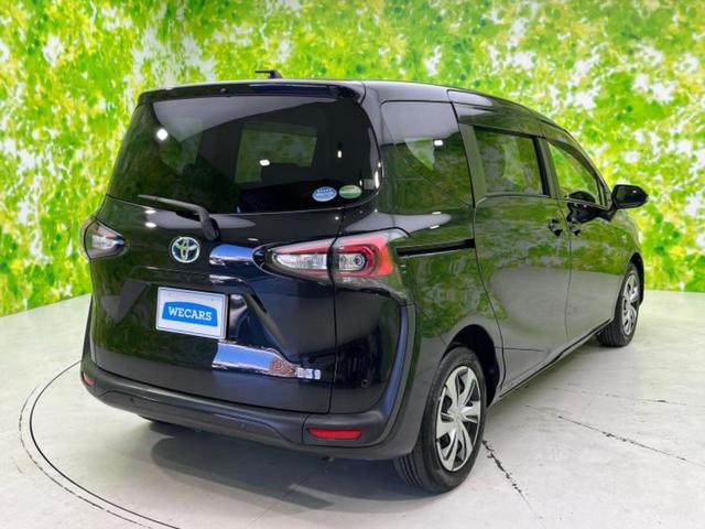 シエンタ ハイブリッドＧクエロ　新品タイヤ／保証書／純正　ＳＤナビ／フリップダウンモニター／衝突安全装置／両側電動スライドドア／車線逸脱防止支援システム／シート　合皮／ヘッドランプ　ＬＥＤ／ＥＴＣ／ＥＢＤ付ＡＢＳ／横滑り防止装置（3枚目）