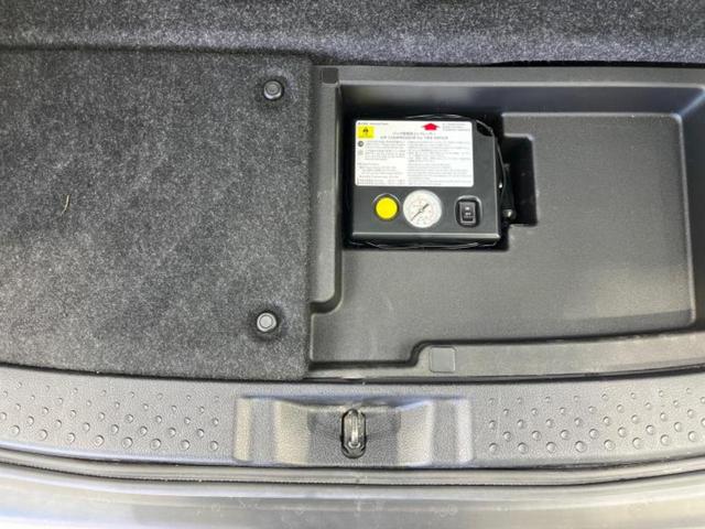 シエンタ ハイブリッドＧクエロ　新品タイヤ／保証書／純正　ＳＤナビ／フリップダウンモニター／衝突安全装置／両側電動スライドドア／車線逸脱防止支援システム／シート　合皮／ヘッドランプ　ＬＥＤ／ＥＴＣ／ＥＢＤ付ＡＢＳ／横滑り防止装置（25枚目）