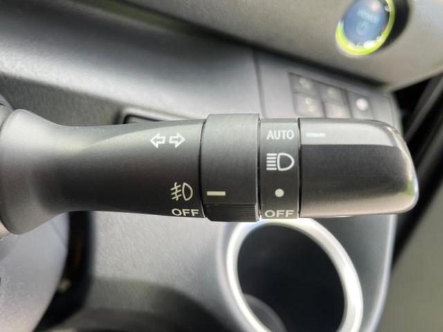 シエンタ ハイブリッドＧクエロ　新品タイヤ／保証書／純正　ＳＤナビ／フリップダウンモニター／衝突安全装置／両側電動スライドドア／車線逸脱防止支援システム／シート　合皮／ヘッドランプ　ＬＥＤ／ＥＴＣ／ＥＢＤ付ＡＢＳ／横滑り防止装置（29枚目）