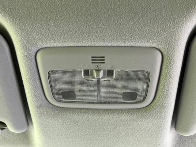 シエンタ ハイブリッドＧクエロ　新品タイヤ／保証書／純正　ＳＤナビ／フリップダウンモニター／衝突安全装置／両側電動スライドドア／車線逸脱防止支援システム／シート　合皮／ヘッドランプ　ＬＥＤ／ＥＴＣ／ＥＢＤ付ＡＢＳ／横滑り防止装置（31枚目）