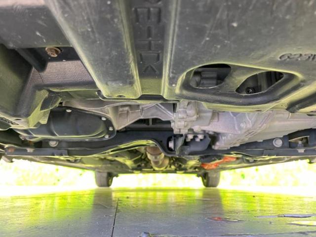 シエンタ ハイブリッドＧクエロ　新品タイヤ／保証書／純正　ＳＤナビ／フリップダウンモニター／衝突安全装置／両側電動スライドドア／車線逸脱防止支援システム／シート　合皮／ヘッドランプ　ＬＥＤ／ＥＴＣ／ＥＢＤ付ＡＢＳ／横滑り防止装置（48枚目）