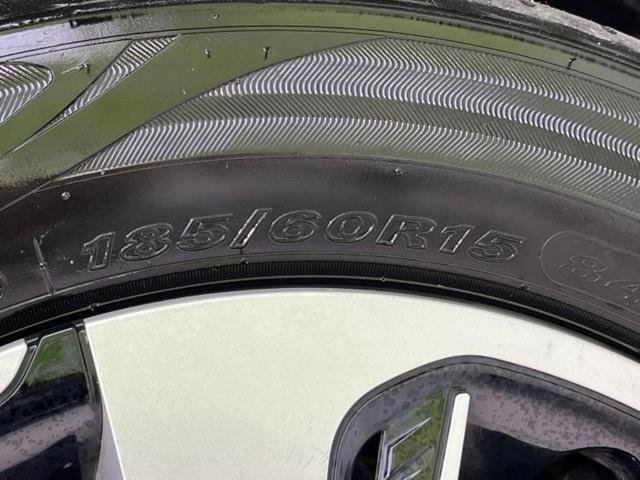 シエンタ ハイブリッドＧクエロ　新品タイヤ／保証書／純正　ＳＤナビ／フリップダウンモニター／衝突安全装置／両側電動スライドドア／車線逸脱防止支援システム／シート　合皮／ヘッドランプ　ＬＥＤ／ＥＴＣ／ＥＢＤ付ＡＢＳ／横滑り防止装置（52枚目）