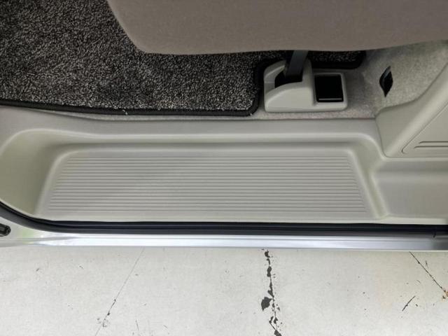 エブリイ ジョイン　新品タイヤ／保証書／社外　ＳＤナビ／ヘッドランプ　ＨＩＤ／Ｂｌｕｅｔｏｏｔｈ接続／ＥＴＣ／ＥＢＤ付ＡＢＳ／横滑り防止装置／バックモニター／フルセグＴＶ／ＤＶＤ／禁煙車／エアバッグ　運転席　バックカメラ（38枚目）