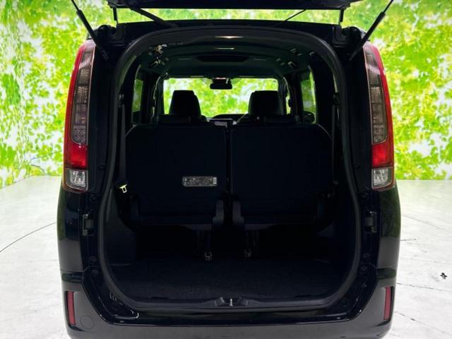 エスクァイア ハイブリッドGiブラックテーラード 保証書/純正 SDナビ/衝突安全装置/両側電動スライドドア/シートヒーター/車線逸脱防止支援システム/シート 合皮/ヘッドランプ LED/ETC/EBD付ABS/横滑り防止装置 衝突被害軽減システム(19枚目)