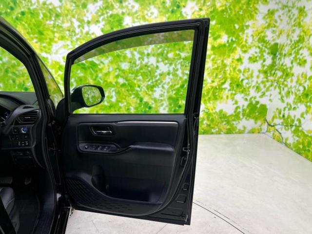 エスクァイア ハイブリッドGiブラックテーラード 保証書/純正 SDナビ/衝突安全装置/両側電動スライドドア/シートヒーター/車線逸脱防止支援システム/シート 合皮/ヘッドランプ LED/ETC/EBD付ABS/横滑り防止装置 衝突被害軽減システム(21枚目)