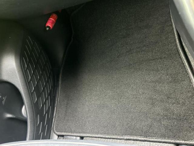 エスクァイア ハイブリッドGiブラックテーラード 保証書/純正 SDナビ/衝突安全装置/両側電動スライドドア/シートヒーター/車線逸脱防止支援システム/シート 合皮/ヘッドランプ LED/ETC/EBD付ABS/横滑り防止装置 衝突被害軽減システム(30枚目)