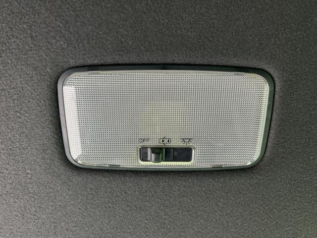 エスクァイア ハイブリッドGiブラックテーラード 保証書/純正 SDナビ/衝突安全装置/両側電動スライドドア/シートヒーター/車線逸脱防止支援システム/シート 合皮/ヘッドランプ LED/ETC/EBD付ABS/横滑り防止装置 衝突被害軽減システム(40枚目)