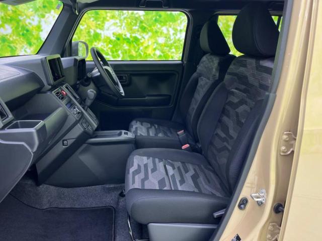 タフト Ｘ　保証書／スマートアシスト（トヨタ・ダイハツ）／ＵＳＢジャック／横滑り防止装置／アイドリングストップ／禁煙車／オートエアコン／オートライト／アクセサリーソケット／ヘッドライトレベライザー（6枚目）