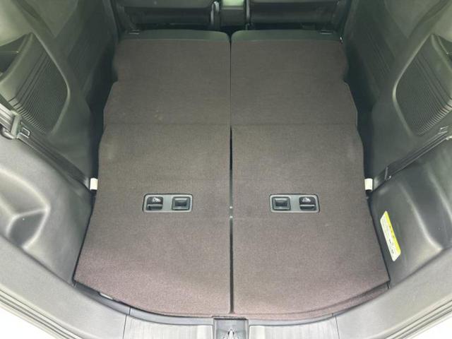 N-BOXカスタム G・Lターボホンダセンシング 新品タイヤ/保証書/社外 SDナビ/衝突安全装置/両側電動スライドドア/車線逸脱防止支援システム/シート ハーフレザー/ヘッドランプ LED/USBジャック/Bluetooth接続/ETC DVD再生(9枚目)