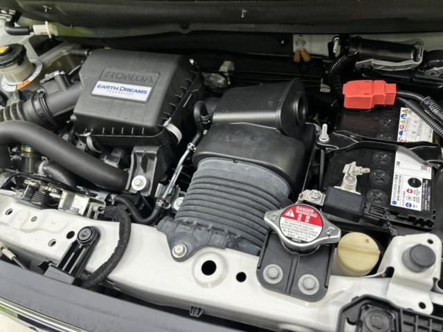 N-BOXカスタム G・Lターボホンダセンシング 新品タイヤ/保証書/社外 SDナビ/衝突安全装置/両側電動スライドドア/車線逸脱防止支援システム/シート ハーフレザー/ヘッドランプ LED/USBジャック/Bluetooth接続/ETC DVD再生(33枚目)