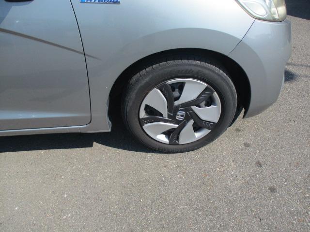 フィットハイブリッド Ｆパッケージ　ワンオーナー．純正ナビ．バックカメラ．スマートキー．ＥＴＣ．ＬＥＤヘッドライト（12枚目）