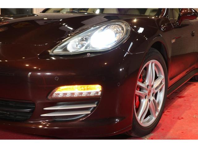 パナメーラ ４　ＰＣ記録簿３ページ　Ｖ６右Ｈ　スポーツクロノ　ルクソールベージュ　ボーズサウンド　レッドキャリパー　１９ＡＷ　ＡＴ内部センサー交換済み　サーモハウジング交換済　　天張り新品　マホガニーメタリック　下取（13枚目）