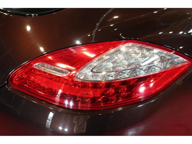 パナメーラ ４　ＰＣ記録簿３ページ　Ｖ６右Ｈ　スポーツクロノ　ルクソールベージュ　ボーズサウンド　レッドキャリパー　１９ＡＷ　ＡＴ内部センサー交換済み　サーモハウジング交換済　　天張り新品　マホガニーメタリック　下取（21枚目）
