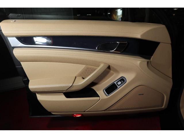パナメーラ ４　ＰＣ記録簿３ページ　Ｖ６右Ｈ　スポーツクロノ　ルクソールベージュ　ボーズサウンド　レッドキャリパー　１９ＡＷ　ＡＴ内部センサー交換済み　サーモハウジング交換済　　天張り新品　マホガニーメタリック　下取（48枚目）