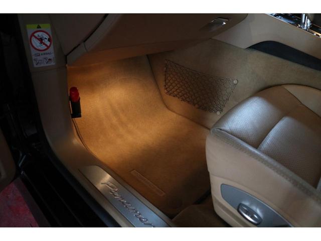 パナメーラ ４　ＰＣ記録簿３ページ　Ｖ６右Ｈ　スポーツクロノ　ルクソールベージュ　ボーズサウンド　レッドキャリパー　１９ＡＷ　ＡＴ内部センサー交換済み　サーモハウジング交換済　　天張り新品　マホガニーメタリック　下取（50枚目）