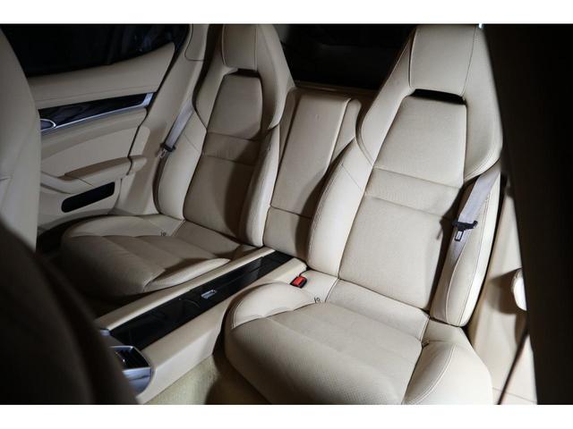 パナメーラ ４　ＰＣ記録簿３ページ　Ｖ６右Ｈ　スポーツクロノ　ルクソールベージュ　ボーズサウンド　レッドキャリパー　１９ＡＷ　ＡＴ内部センサー交換済み　サーモハウジング交換済　　天張り新品　マホガニーメタリック　下取（51枚目）