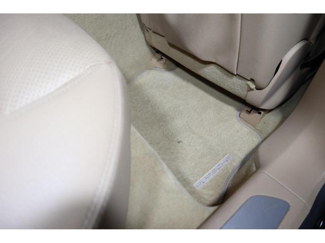 パナメーラ ４　ＰＣ記録簿３ページ　Ｖ６右Ｈ　スポーツクロノ　ルクソールベージュ　ボーズサウンド　レッドキャリパー　１９ＡＷ　ＡＴ内部センサー交換済み　サーモハウジング交換済　　天張り新品　マホガニーメタリック　下取（56枚目）