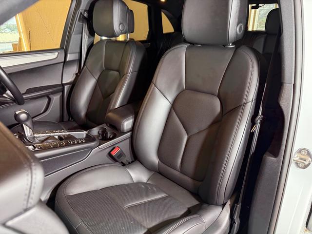 マカン マカンＳ　右Ｈ　スポーツエグゾースト　ＰＤＬＳヘッドライト　２０インチｔｕｒｂｏｂｌａｃｋＡＷ　ＢＯＳＥ　黒皮シート　シートヒーター　アダプティブクルーズコントロール　　ＯＰフルセグＴＶ　ＤＶＤ（36枚目）