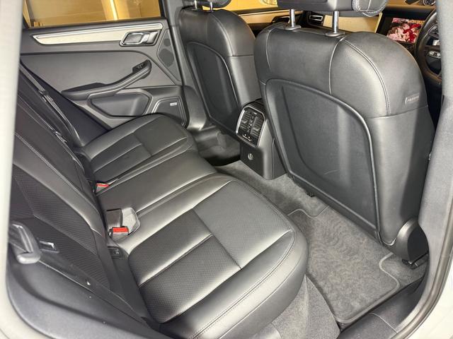 マカン マカンＳ　右Ｈ　スポーツエグゾースト　ＰＤＬＳヘッドライト　２０インチｔｕｒｂｏｂｌａｃｋＡＷ　ＢＯＳＥ　黒皮シート　シートヒーター　アダプティブクルーズコントロール　　ＯＰフルセグＴＶ　ＤＶＤ（46枚目）