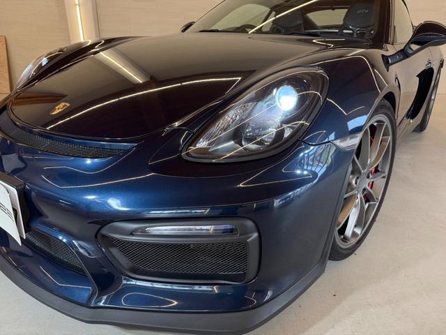 ケイマン ＧＴ４　右Ｈ　禁煙車　ポルシェ保証２０２７年４月　クラブスポーツＰＫＧ　スポーツクロノＰＫＧ　スポーツエグゾースト　ＰＣ記録簿　専用カーボンバケットシート　アルカンターラルーフライナー　ダークブルーメタリック（12枚目）