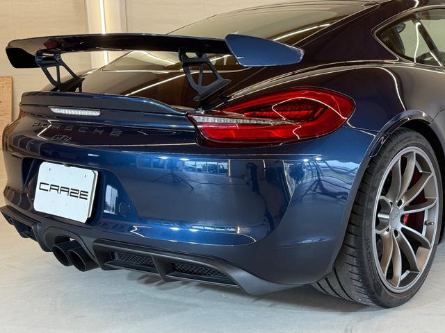 ケイマン ＧＴ４　右Ｈ　禁煙車　ポルシェ保証２０２７年４月　クラブスポーツＰＫＧ　スポーツクロノＰＫＧ　スポーツエグゾースト　ＰＣ記録簿　専用カーボンバケットシート　アルカンターラルーフライナー　ダークブルーメタリック（19枚目）