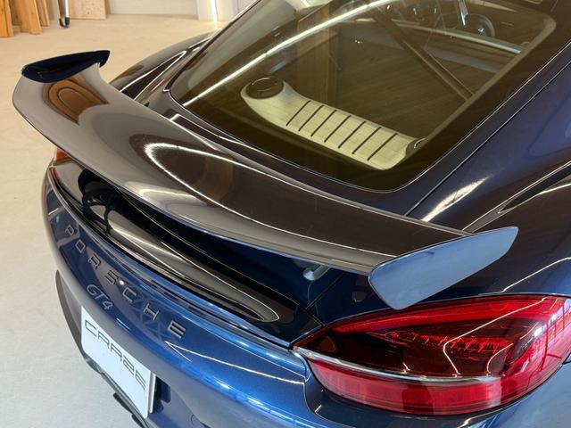 ケイマン ＧＴ４　右Ｈ　禁煙車　ポルシェ保証２０２７年４月　クラブスポーツＰＫＧ　スポーツクロノＰＫＧ　スポーツエグゾースト　ＰＣ記録簿　専用カーボンバケットシート　アルカンターラルーフライナー　ダークブルーメタリック（20枚目）