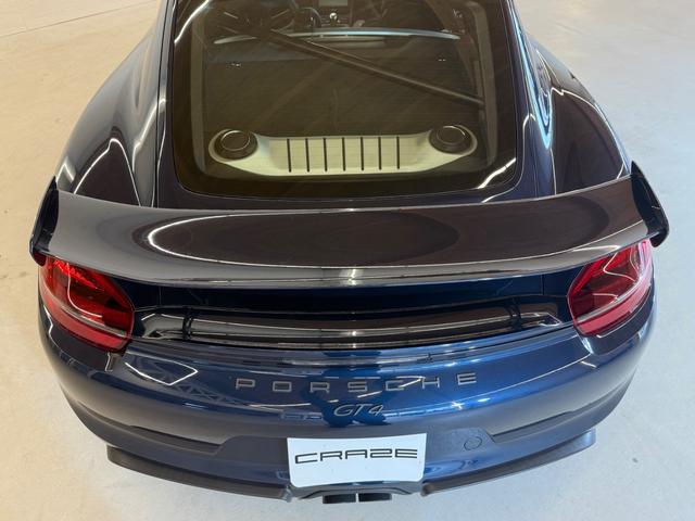 ケイマン ＧＴ４　右Ｈ　禁煙車　ポルシェ保証２０２７年４月　クラブスポーツＰＫＧ　スポーツクロノＰＫＧ　スポーツエグゾースト　ＰＣ記録簿　専用カーボンバケットシート　アルカンターラルーフライナー　ダークブルーメタリック（37枚目）