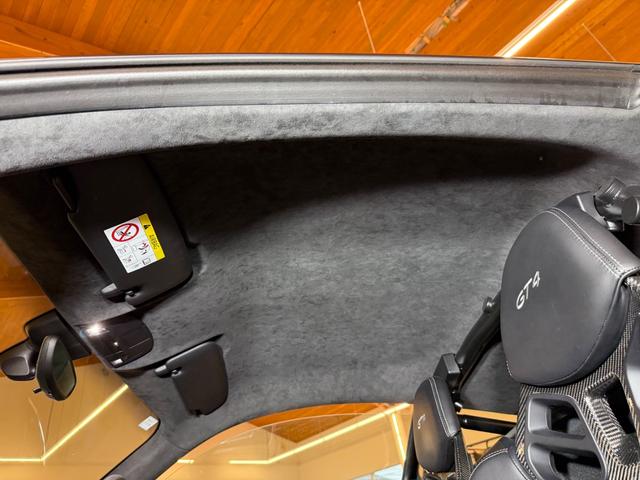 ケイマン ＧＴ４　右Ｈ　禁煙車　ポルシェ保証２０２７年４月　クラブスポーツＰＫＧ　スポーツクロノＰＫＧ　スポーツエグゾースト　ＰＣ記録簿　専用カーボンバケットシート　アルカンターラルーフライナー　ダークブルーメタリック（56枚目）