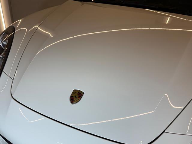 カイエン ベースグレード　１オーナー禁煙車　右ハンドル　オリジナルコンデション　サンドホワイト（5枚目）