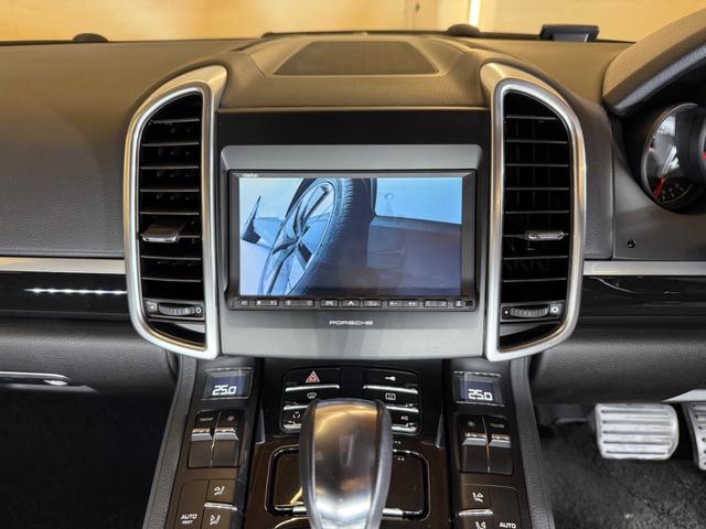 カイエン ベースグレード　１オーナー禁煙車　右ハンドル　オリジナルコンデション　サンドホワイト（33枚目）