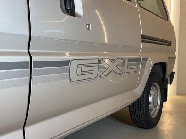ライトエースワゴン ＧＸＬ　１オーナー　５万キロ　初年度昭和６３年１２月登録車　対面８人乗り　エアコン　足周り錆無し（6枚目）