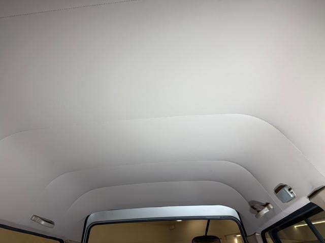 ライトエースワゴン ＧＸＬ　１オーナー　５万キロ　初年度昭和６３年１２月登録車　対面８人乗り　エアコン　足周り錆無し（30枚目）