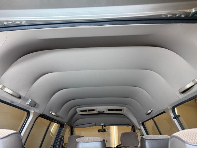 ライトエースワゴン ＧＸＬ　１オーナー　５万キロ　初年度昭和６３年１２月登録車　対面８人乗り　エアコン　足周り錆無し（52枚目）