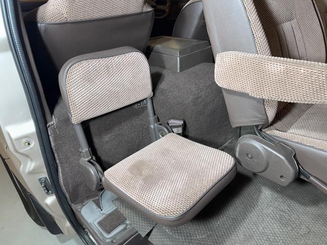 ライトエースワゴン ＧＸＬ　１オーナー　５万キロ　初年度昭和６３年１２月登録車　対面８人乗り　エアコン　足周り錆無し（62枚目）