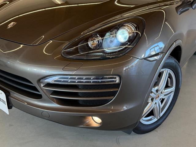 カイエン ベースグレード 1オーナー禁煙右ハンドル OP純正可変スポーツエグゾースト OPスポーツステア SR OP19AW 純正OPインナーブラックヘッドライト 天井新品交換 希少アーバンメタリック オリジナルコンデション(10枚目)