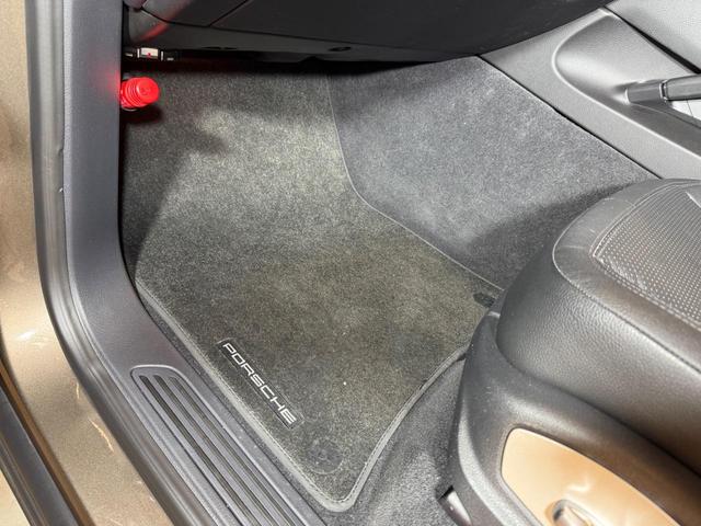 カイエン ベースグレード 1オーナー禁煙右ハンドル OP純正可変スポーツエグゾースト OPスポーツステア SR OP19AW 純正OPインナーブラックヘッドライト 天井新品交換 希少アーバンメタリック オリジナルコンデション(38枚目)