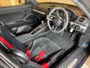 ＧＴ４　右Ｈ　禁煙車　ポルシェ保証２０２７年４月　クラブスポーツＰＫＧ　スポーツクロノＰＫＧ　スポーツエグゾースト　ＰＣ記録簿　専用カーボンバケットシート　アルカンターラルーフライナー　ダークブルーメタリック（39枚目）