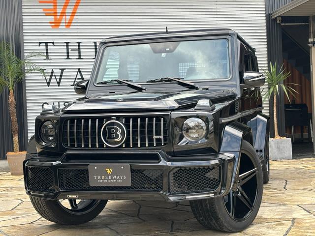 Ｇクラス Ｇ５５Ｌ　ＡＭＧ　正規ディーラー車　ＡＭＧ　現行フルキット装着　ブラバス　現行ＬＥＤヘッドライト・　２２グロスブラックＡＷ　キャンディーレッドキャリパー　Ｂｌｕｅｔｏｏｔｈ　天井アルカンタラ調ブラック張替え（8枚目）