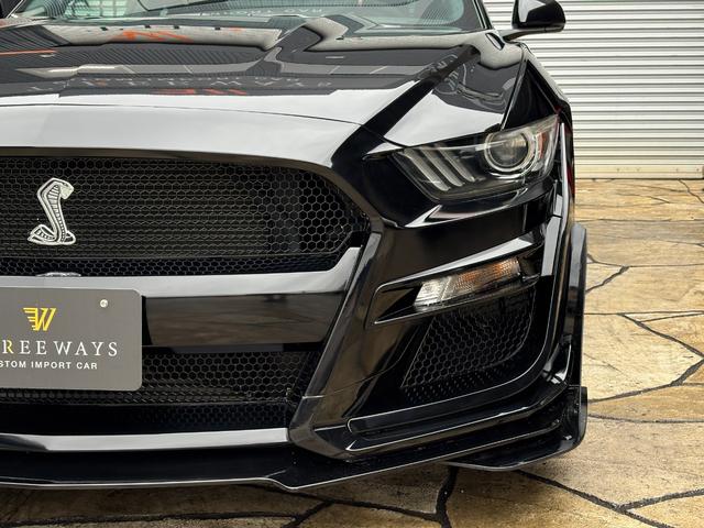 FORD MUSTANG 50 YEARS EDITION