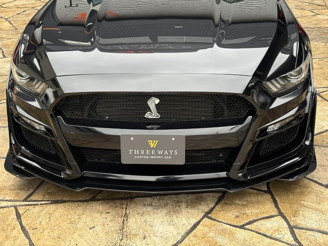 FORD MUSTANG 50 YEARS EDITION