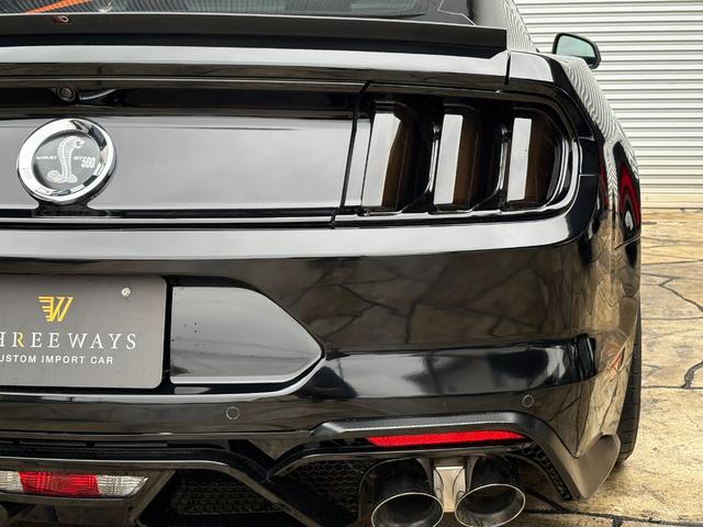 FORD MUSTANG 50 YEARS EDITION