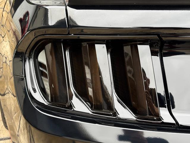 FORD MUSTANG 50 YEARS EDITION