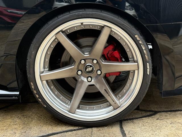 FORD MUSTANG 50 YEARS EDITION