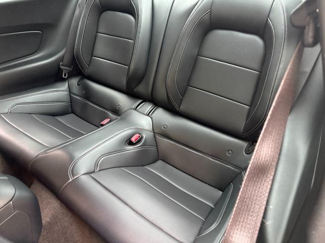 FORD MUSTANG 50 YEARS EDITION