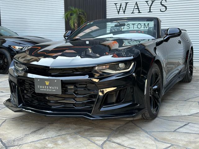 シボレーカマロ コンバーチブル　正規ディーラー車　コンバーチブル　ＺＬ１フルカスタムアップルＣａｒプレイ　バックモニター　パドルシフト　デュアルマフラー　レッド＆ブラック本革シート（10枚目）