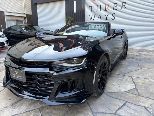 シボレーカマロ コンバーチブル　正規ディーラー車　コンバーチブル　ＺＬ１フルカスタムアップルＣａｒプレイ　バックモニター　パドルシフト　デュアルマフラー　レッド＆ブラック本革シート（15枚目）