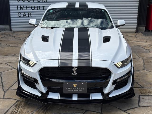 マスタング エコブーストプレミアム オートチェック有り シェルビーGT500仕様フルカスタム 可変式バルブ4本出しマフラー 本革シート スモークテール キャンディーレッドキャリパー(11枚目)