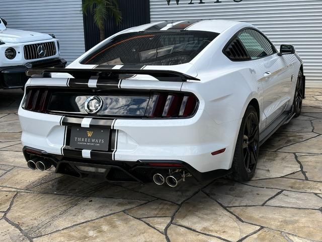 マスタング エコブーストプレミアム オートチェック有り シェルビーGT500仕様フルカスタム 可変式バルブ4本出しマフラー 本革シート スモークテール キャンディーレッドキャリパー(18枚目)